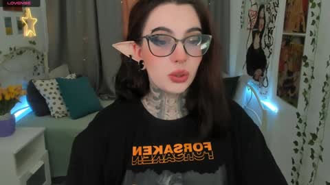 Snapshot of dixipixi_ chatting on 2, 2, 2025 dixipixi_ online show from 2, 2, 2025