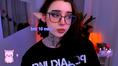 Snapshot of dixipixi_ chatting on 15, 2, 2025 dixipixi_ online show from 15, 2, 2025