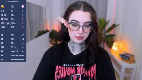 Snapshot of dixipixi_ chatting on 23, 2, 2025 dixipixi_ online show from 23, 2, 2025