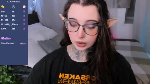 Snapshot of dixipixi_ chatting on 18, 9, 2025 dixipixi_ online show from 18, 9, 2025