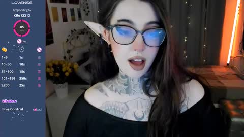 Snapshot of dixipixi_ chatting on 28, 9, 2025 dixipixi_ online show from 28, 9, 2025