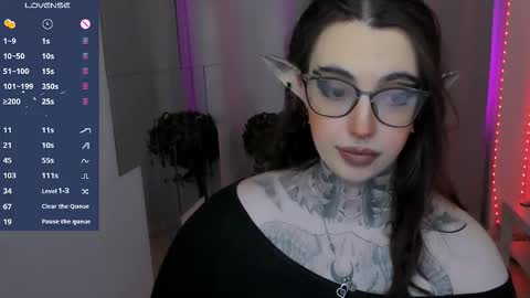 dixipixi_ online show from 13, 11, 2025