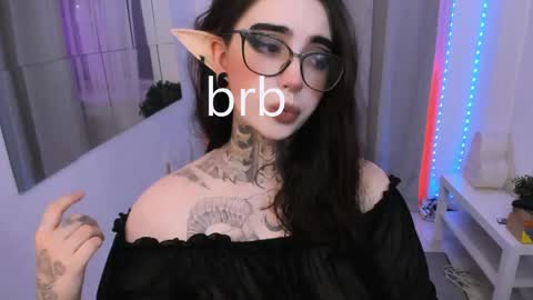 dixipixi_ online show from 16, 5, 2026