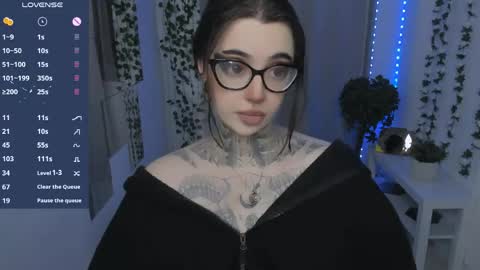 dixipixi_ online show from 21, 5, 2026