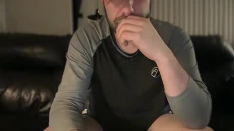 Snapshot of dj_chaterbate chatting on 1, 3, 2026 DJ Chaterbate online show from 1, 3, 2026