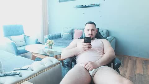 Snapshot of djmute chatting on 29, 4, 2026 STR8 BOYv online show from 29, 4, 2026