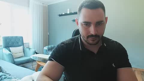 Snapshot of djmute chatting on 30, 4, 2026 STR8 BOYv online show from 30, 4, 2026