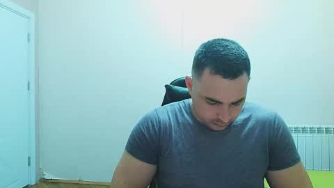 Snapshot of djmute chatting on 19, 5, 2026 STR8 BOYv online show from 19, 5, 2026