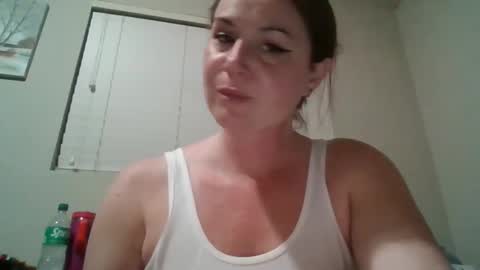 SNEAKYLNK online show from 8, 1, 2026