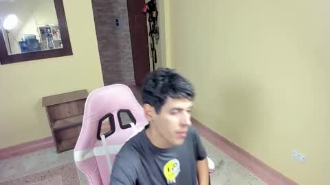 Alex Trejo online show from 12, 11, 2025