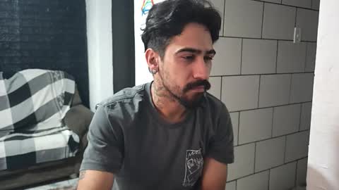 Snapshot of dmacedo96 chatting on 30, 10, 2025 AmigodotadoZL online show from 30, 10, 2025