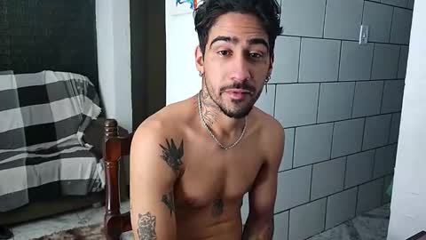 Snapshot of dmacedo96 chatting on 12, 11, 2025 AmigodotadoZL online show from 12, 11, 2025