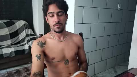 Snapshot of dmacedo96 chatting on 28, 11, 2025 AmigodotadoZL online show from 28, 11, 2025