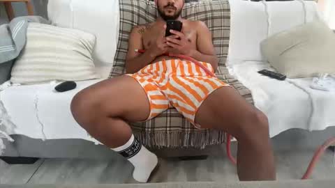 Snapshot of dmitirdarko chatting on 25, 10, 2025 Dmitri online show from 25, 10, 2025