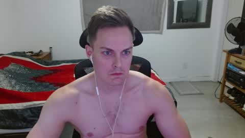 Snapshot of dmoney212 chatting on 1, 4, 2026 dmoney212 online show from 1, 4, 2026