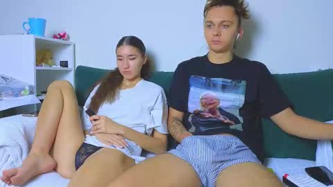 Snapshot of do_u_know_them chatting on 3, 11, 2025 Kirahe  Mirashe online show from 3, 11, 2025