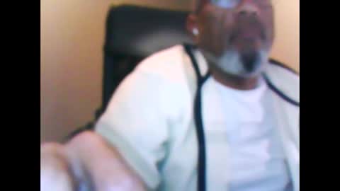 Snapshot of dofrank969 chatting on 2, 3, 2025 dofrank969 online show from 2, 3, 2025