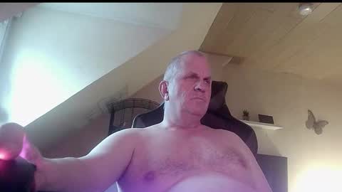 Snapshot of doggy2629 chatting on 12, 1, 2026 doggy2629 online show from 12, 1, 2026