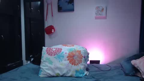 dolceclown_ online show from 11, 9, 2025