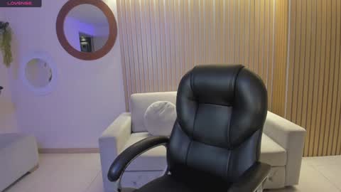 Snapshot of dolcieelliot chatting on 19, 12, 2024 Dolcie online show from 19, 12, 2024