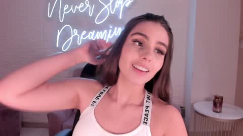 Snapshot of dolcieelliot chatting on 18, 1, 2025 Dolcie online show from 18, 1, 2025