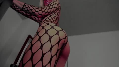 Snapshot of doll10starx chatting on 9, 2, 2025 Ludika Santiago online show from 9, 2, 2025