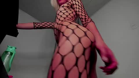 Snapshot of doll10starx chatting on 8, 3, 2025 Ludika Santiago online show from 8, 3, 2025