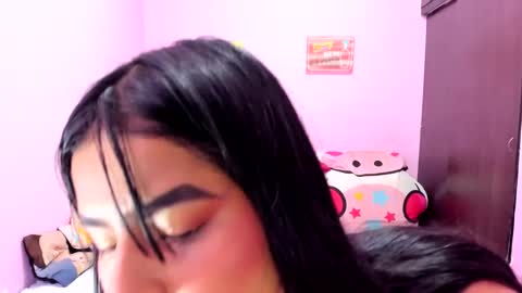 Snapshot of doll___squirt chatting on 16, 9, 2025 sofia de la torre online show from 16, 9, 2025