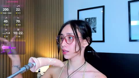 Snapshot of doll_bella_ chatting on 2, 4, 2026 Bella online show from 2, 4, 2026