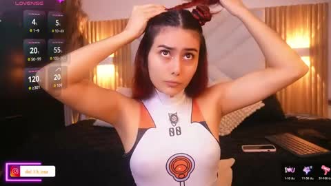 Snapshot of doll_kira_ chatting on 6, 5, 2026 doll_kira_ online show from 6, 5, 2026
