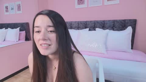 Snapshot of doll_megan chatting on 15, 10, 2025 Megan online show from 15, 10, 2025