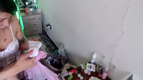 Catherine XXX online show from 5, 2, 2026