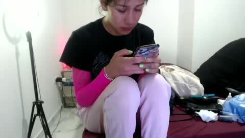 Snapshot of doll_sary chatting on 8, 7, 2026 Catherine XXX online show from 8, 7, 2026