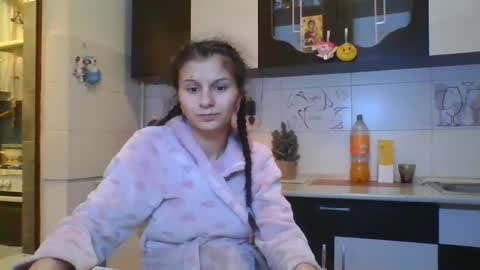 Snapshot of doll_stylish_ chatting on 1, 2, 2025 dol online show from 1, 2, 2025