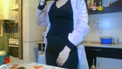 Snapshot of doll_stylish_ chatting on 4, 2, 2025 dol online show from 4, 2, 2025