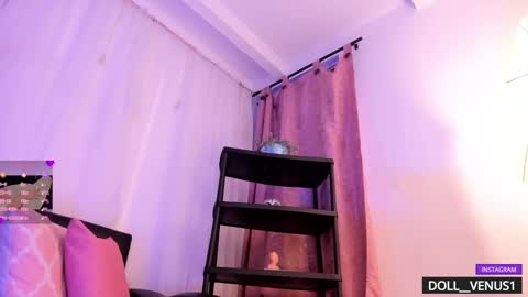 Snapshot of doll_venus chatting on 21, 1, 2025 Roxana independent model can you help me reach 100 hands up uwu online show from 21, 1, 2025