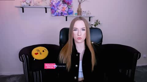 doll_vey online show from 25, 2, 2025