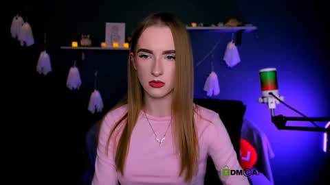 doll_vey online show from 30, 10, 2025