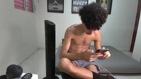 Snapshot of dollarhot30 chatting on 7, 11, 2025 DollarHot30 online show from 7, 11, 2025