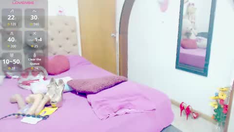 Snapshot of dolldirtyxxx1 chatting on 28, 9, 2025 ilona online show from 28, 9, 2025