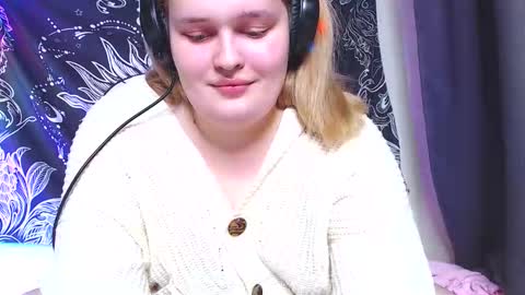 Snapshot of dolled_up_cvnt chatting on 28, 9, 2025 Miss Rose online show from 28, 9, 2025