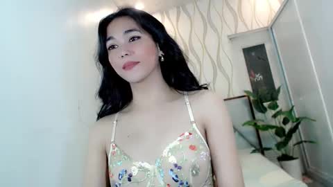 Make me Happy online show from 21, 10, 2025