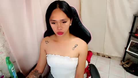 Snapshot of dolljane2001 chatting on 28, 10, 2025 Jane online show from 28, 10, 2025