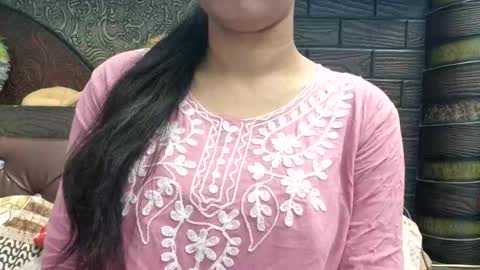 Snapshot of dollmeenu chatting on 18, 11, 2025 dollmeenu online show from 18, 11, 2025