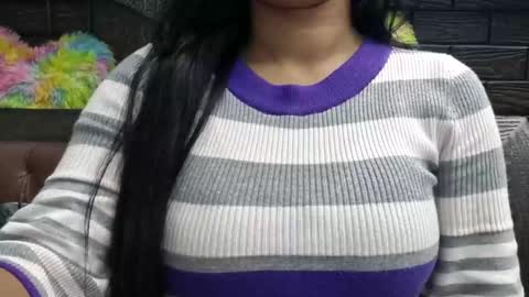 Snapshot of dollmeenu chatting on 18, 12, 2025 dollmeenu online show from 18, 12, 2025