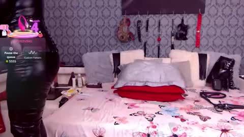 Snapshot of dolly4you_ chatting on 12, 9, 2025 Dolly online show from 12, 9, 2025