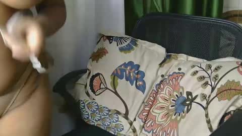 Snapshot of dolly_2 chatting on 17, 1, 2025 dolly_2 online show from 17, 1, 2025