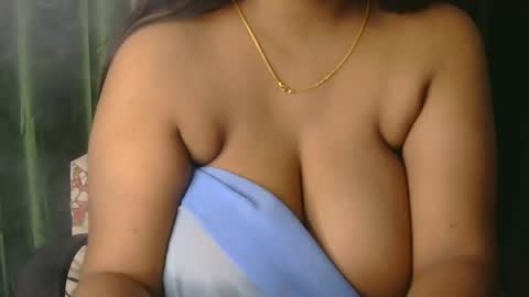 Snapshot of dolly_2 chatting on 22, 1, 2025 dolly_2 online show from 22, 1, 2025