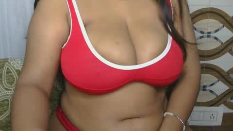 Snapshot of dolly_2 chatting on 4, 2, 2025 dolly_2 online show from 4, 2, 2025