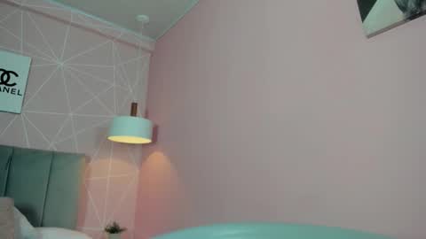 Call me Zoe  online show from 21, 11, 2025